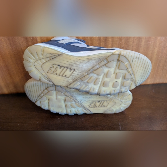Nike Air Trainer SC Highs - Georgetown Colors - Picture 9 of 10
